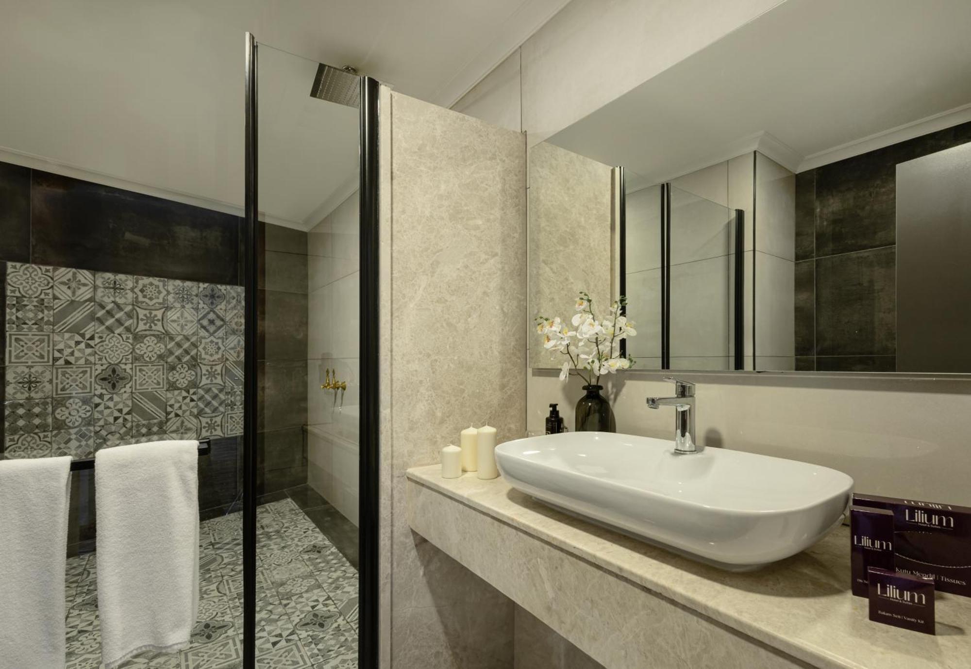 Lilium Hotel & Suites Bursa Buitenkant foto