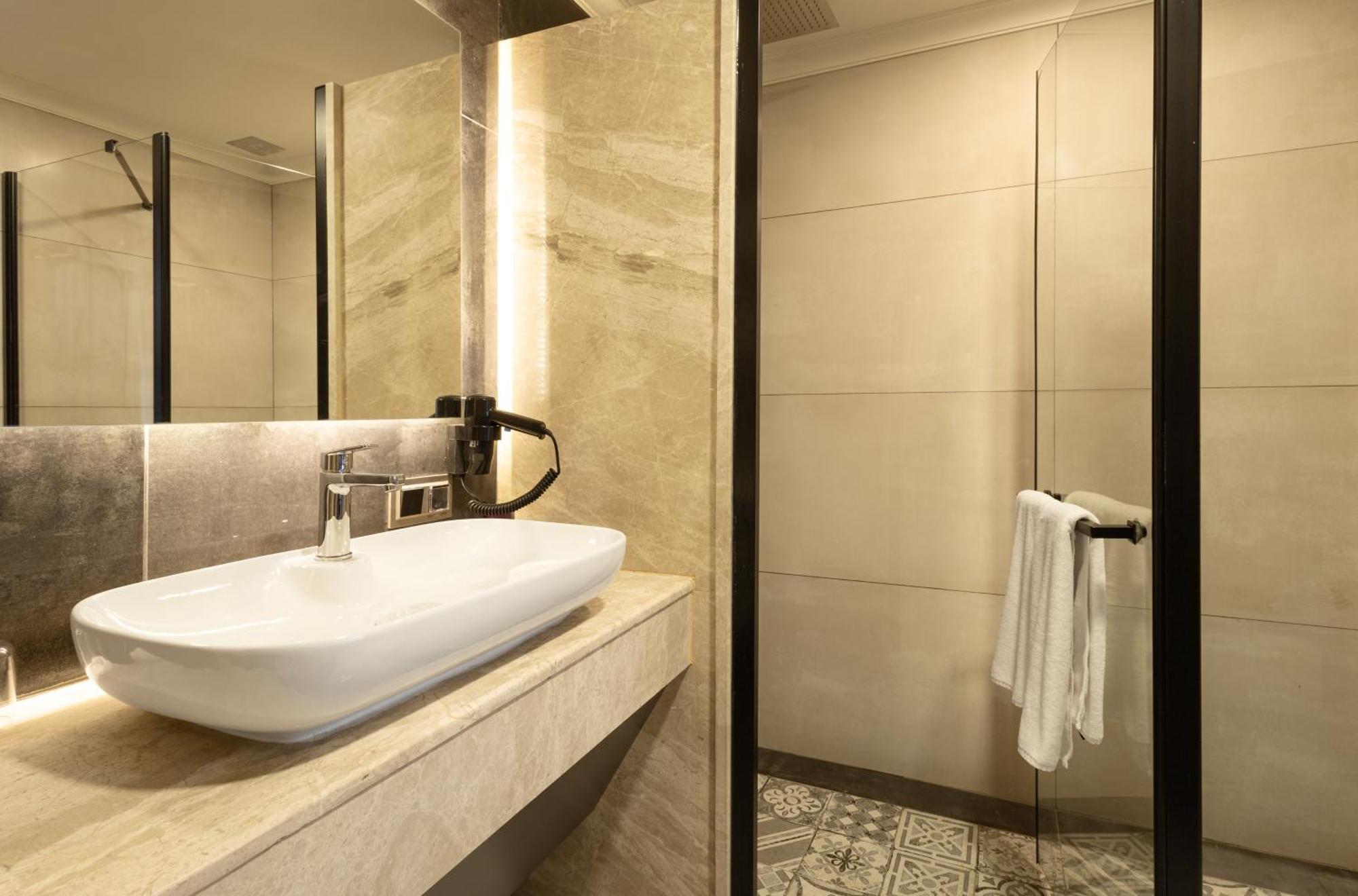 Lilium Hotel & Suites Bursa Buitenkant foto