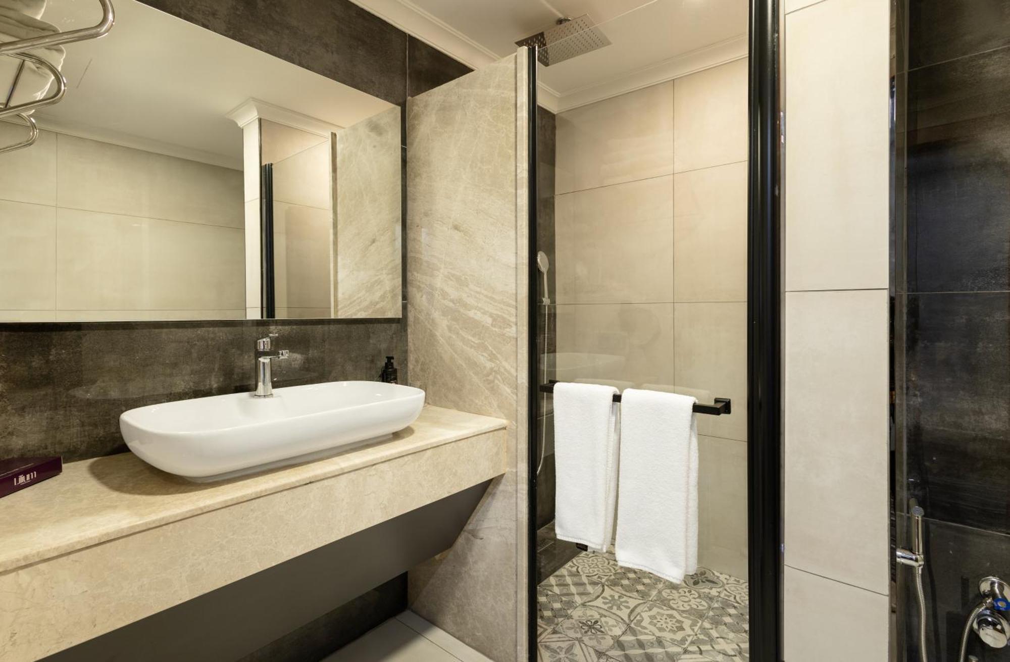 Lilium Hotel & Suites Bursa Buitenkant foto